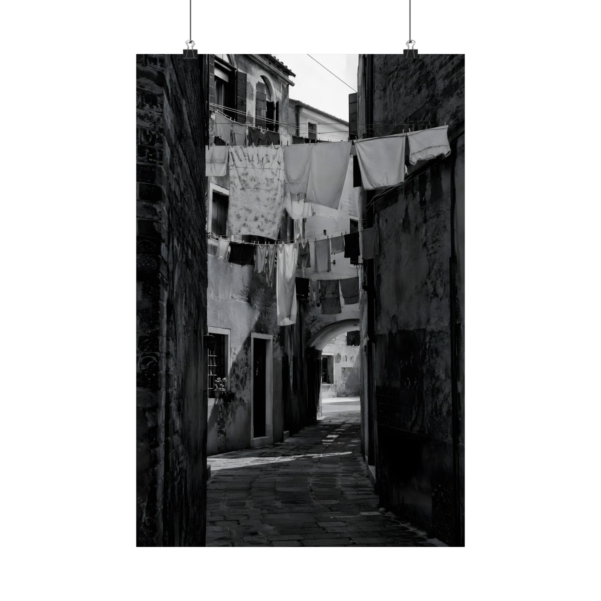 Noir The Alley