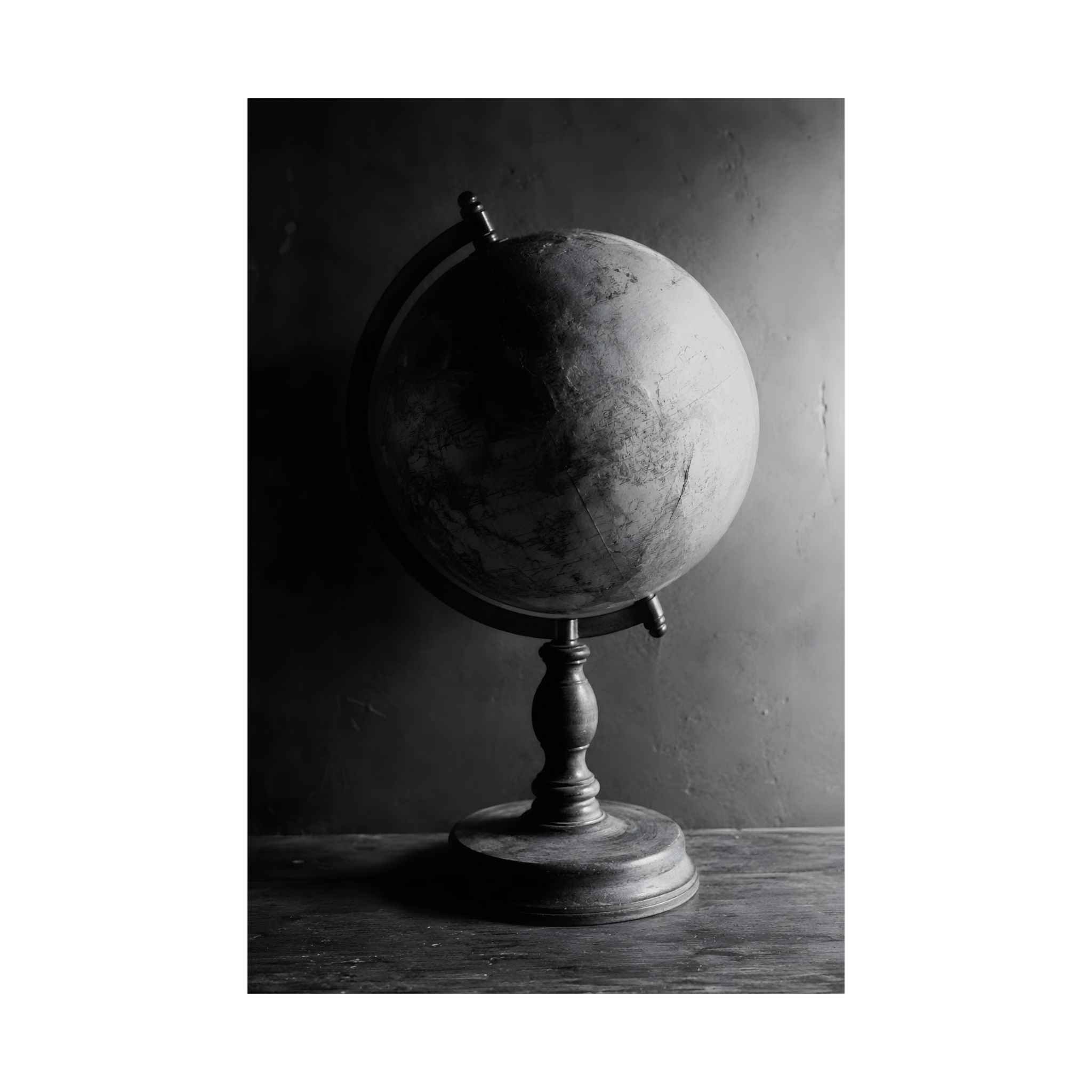 Noir The Globe