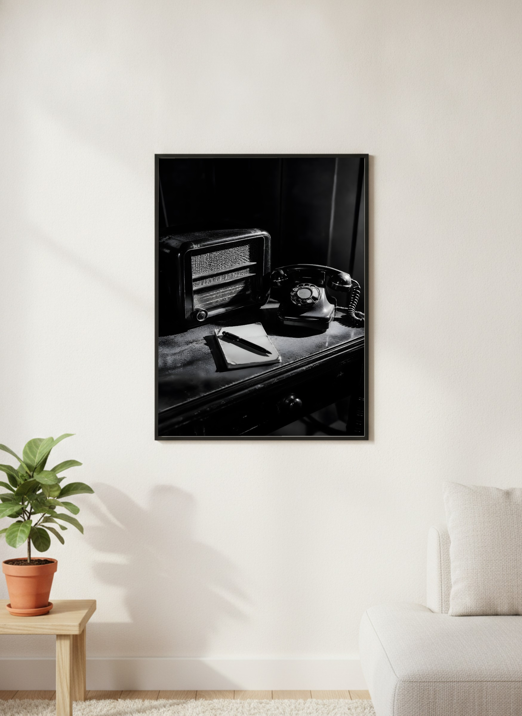 Noir The Phone